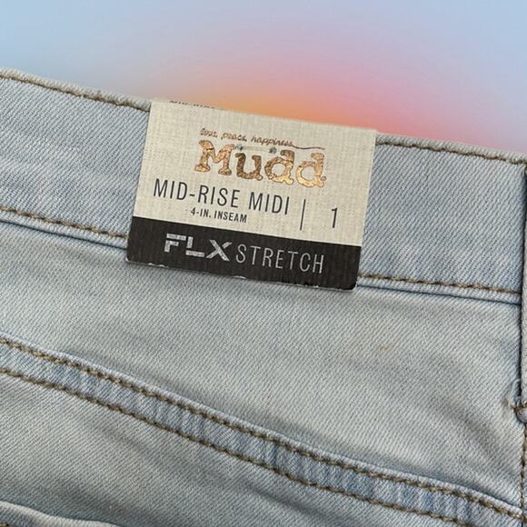 MUDD Women’s 1 (juniors) Mid Rise Blue Jean Cut Off Shorts - Picture 3 of 4